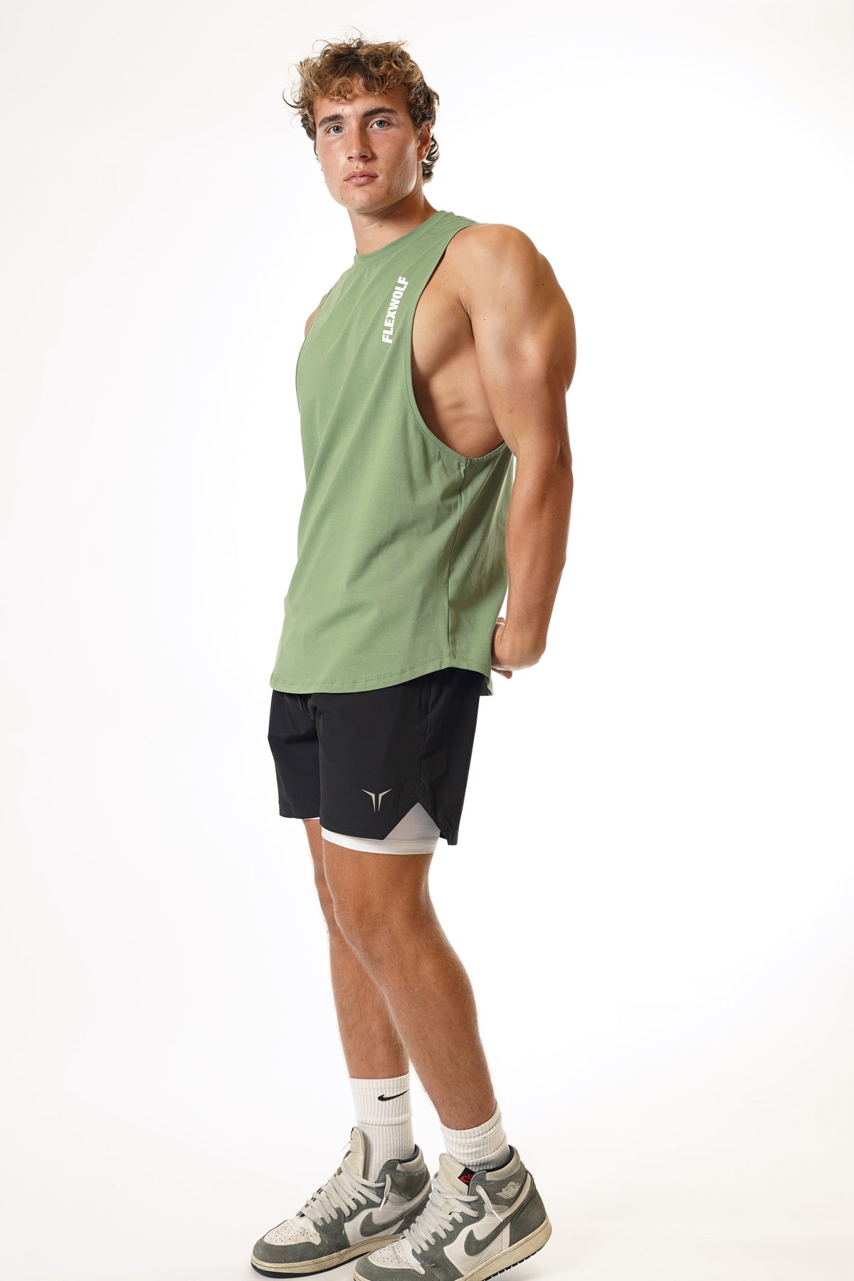 Flex Arm Tank