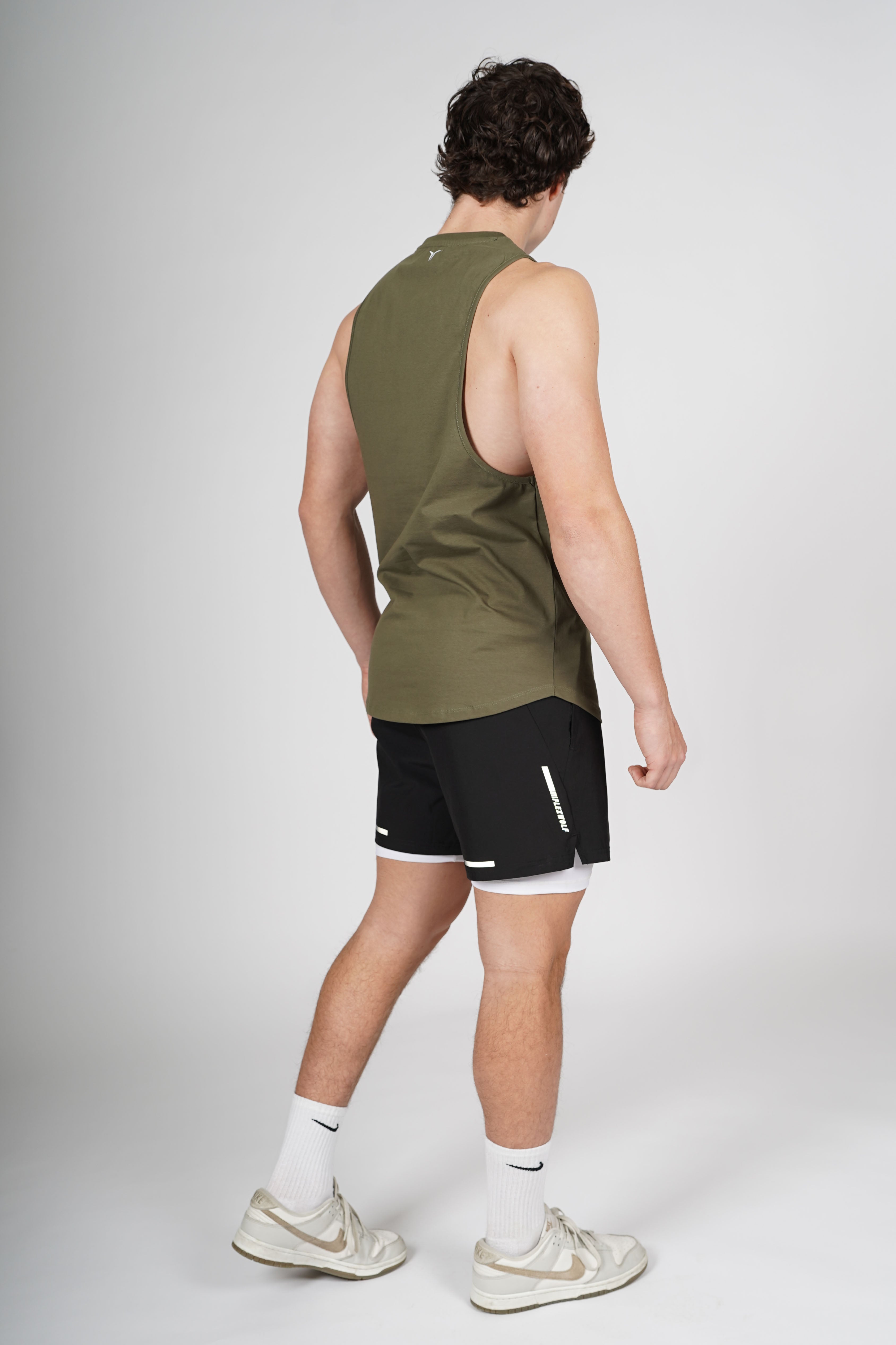 Apex Cutoff Tank