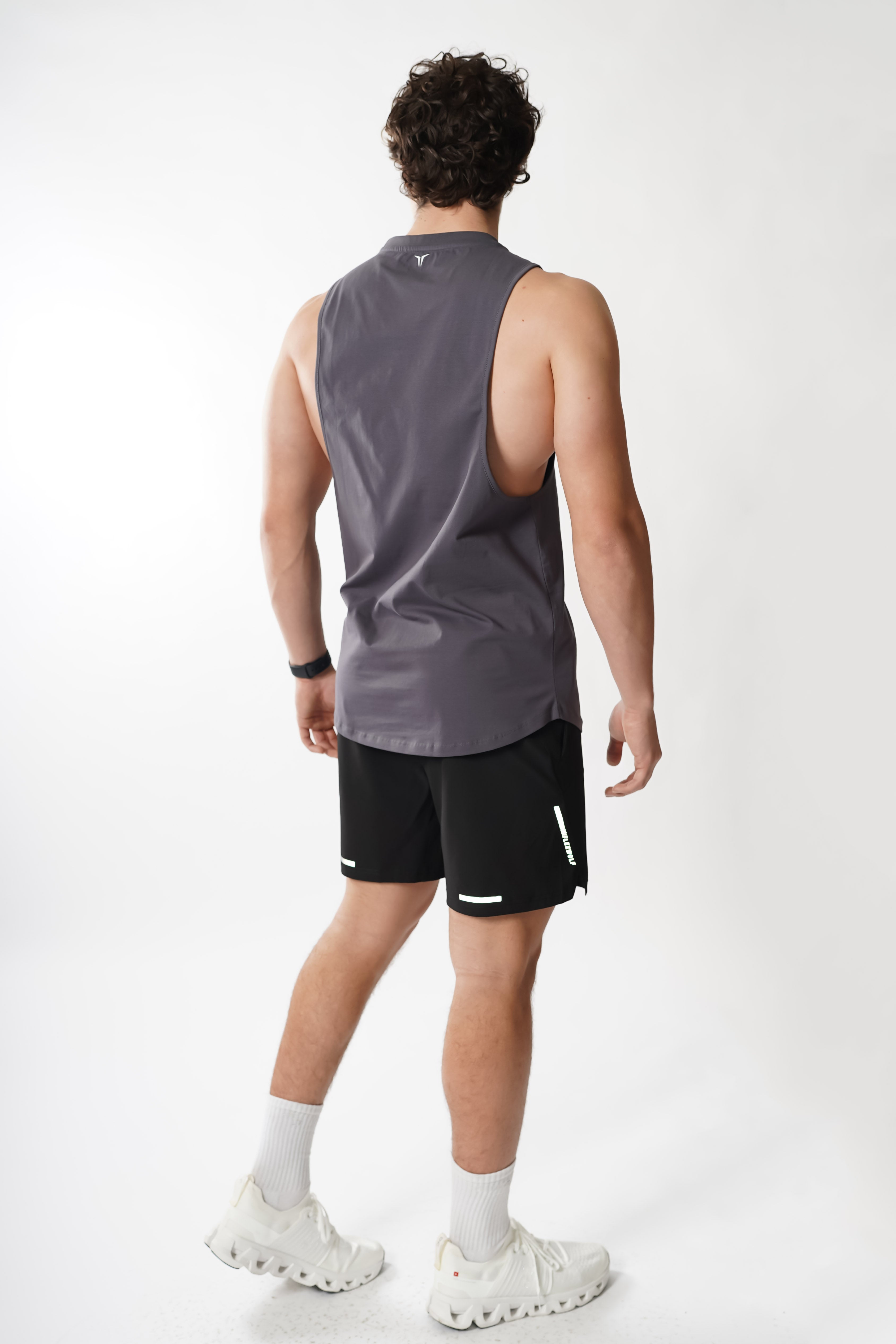 Apex Cutoff Tank