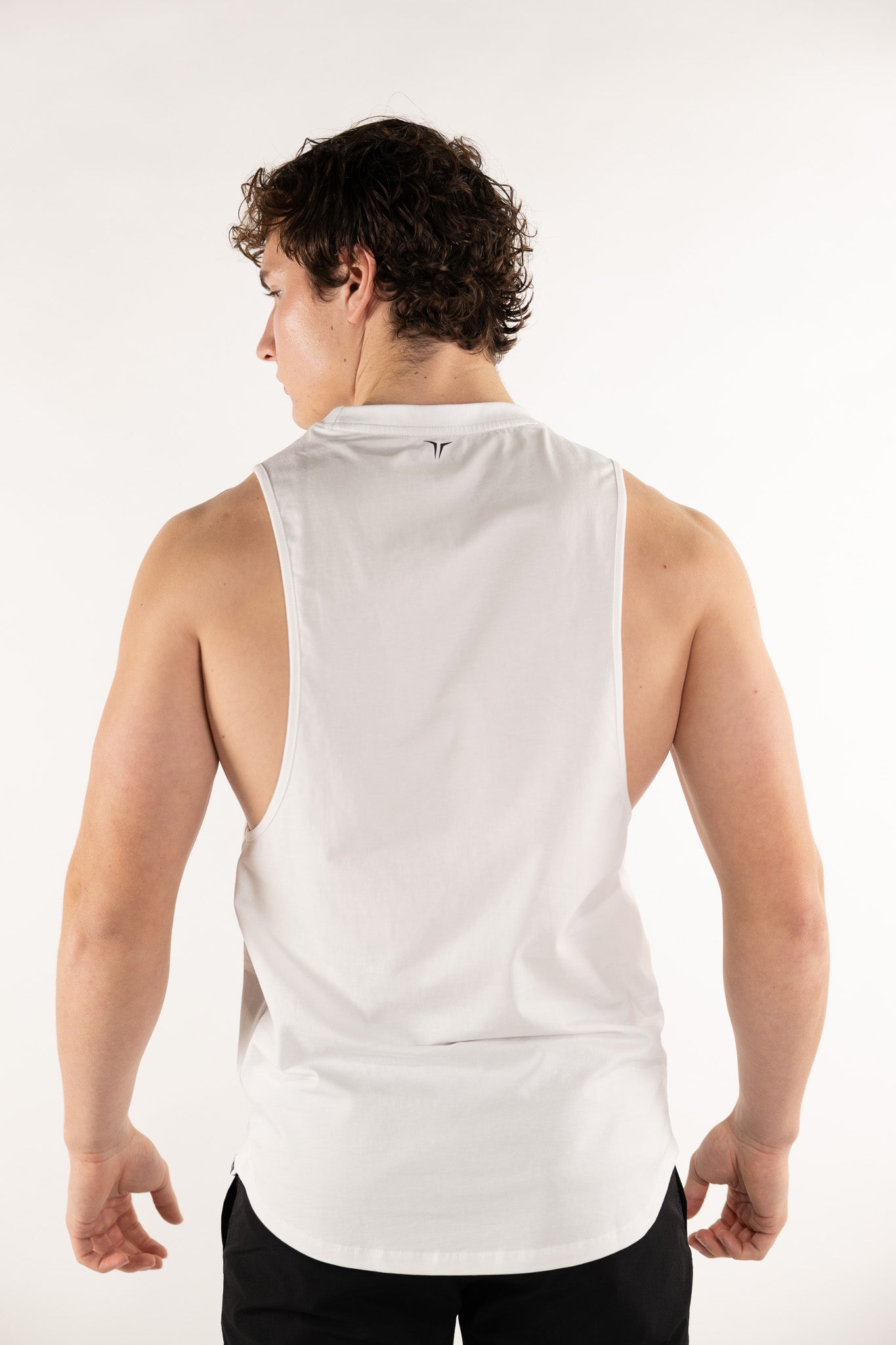 Apex Cutoff Tank