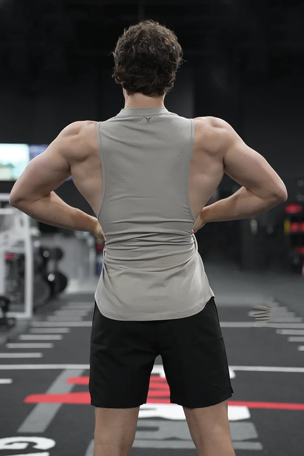 Flex Arm Tank