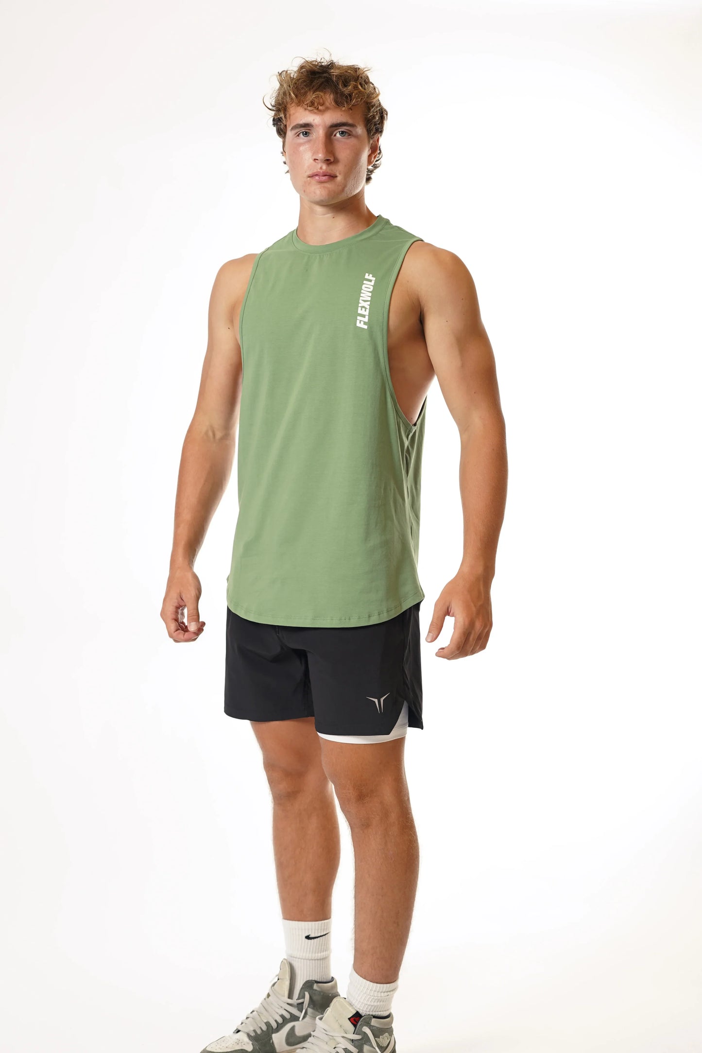 Flex Arm Tank